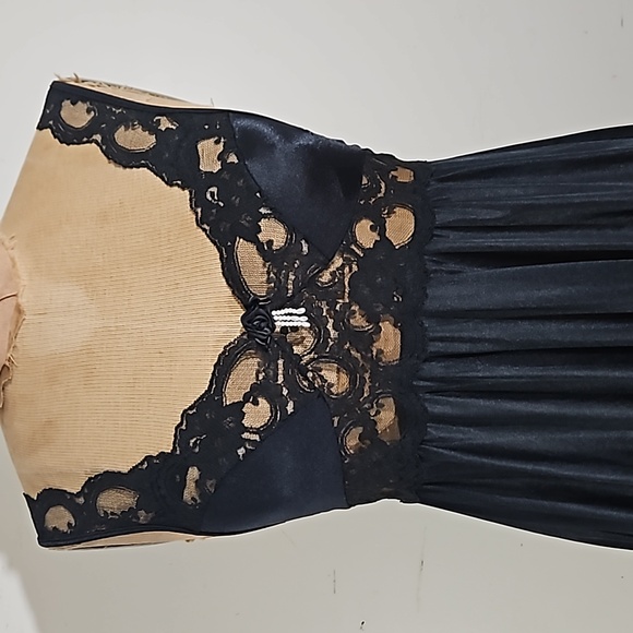 VTG long black lacy nylon chemise dress - Picture 8 of 11